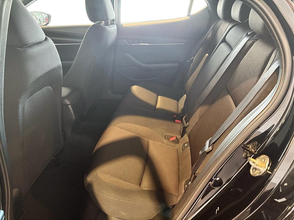 2022 Mazda 3 Sport in Baie-Comeau, Quebec - 9 - w1024h768px