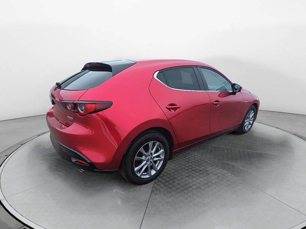 Mazda 3 Sport  2022 à Jonquière, Québec - 4 - w1024h768px