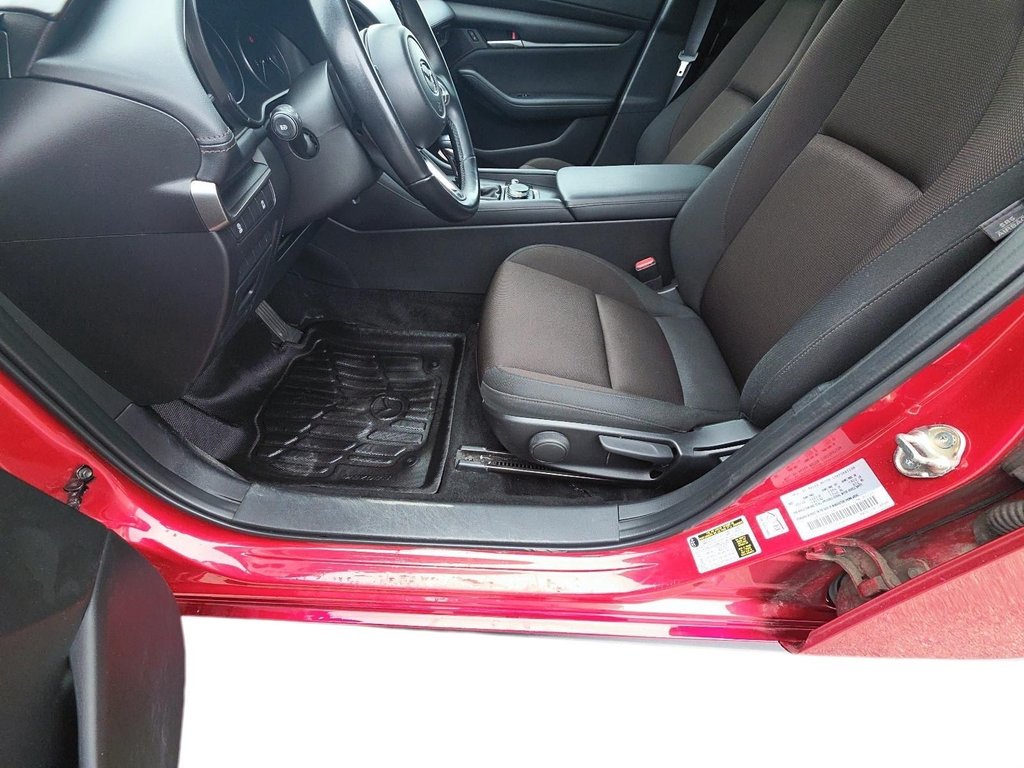 Mazda 3 Sport  2022 à Jonquière, Québec - 12 - w1024h768px
