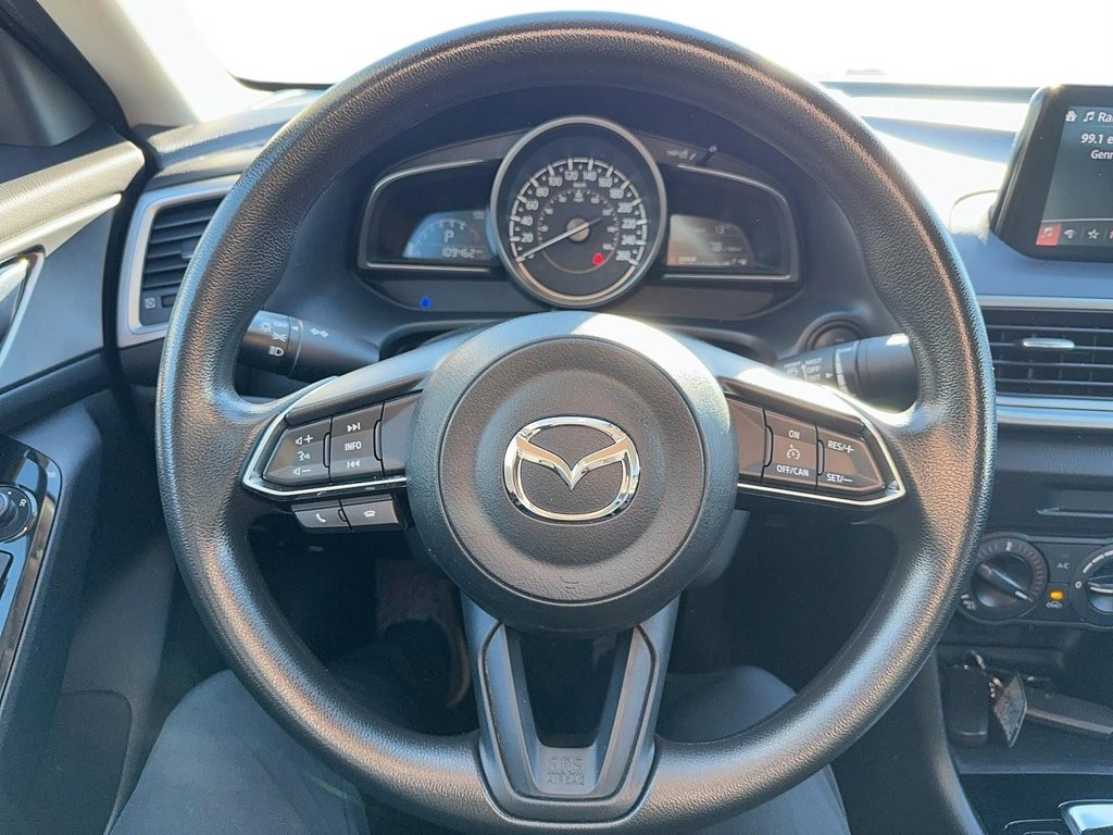 2018 Mazda 3 in Jonquière, Quebec - 13 - w1024h768px