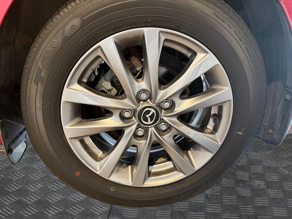 2020 Mazda 3 in Jonquière, Quebec - 12 - w1024h768px