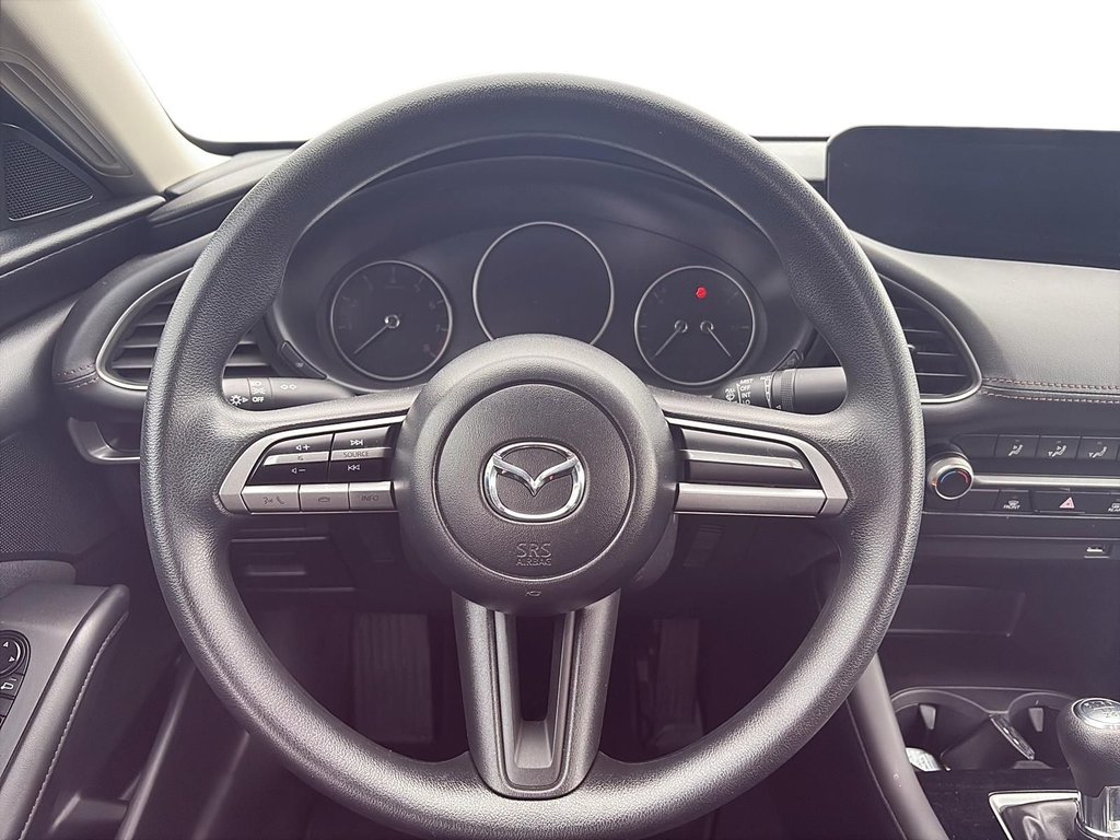 Mazda 3  2020 à Jonquière, Québec - 12 - w1024h768px
