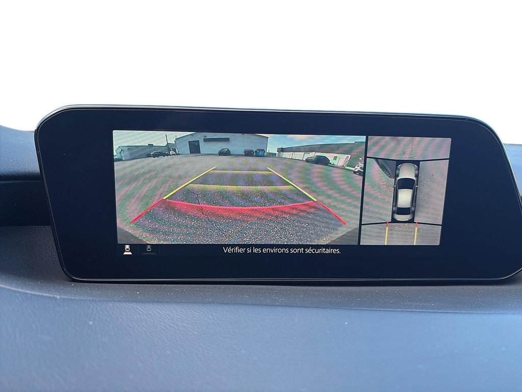 2023 Mazda 3 in Baie-Comeau, Quebec - 18 - w1024h768px