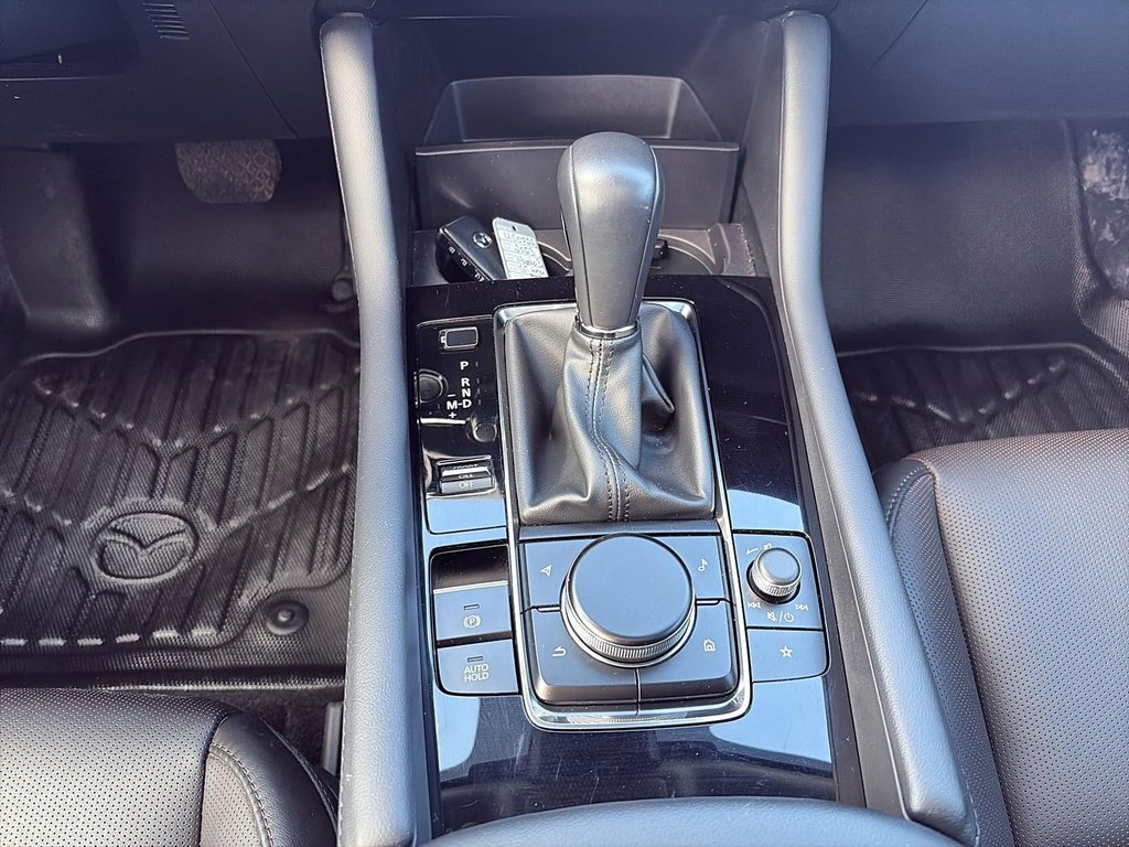 2023 Mazda 3 in Baie-Comeau, Quebec - 16 - w1024h768px