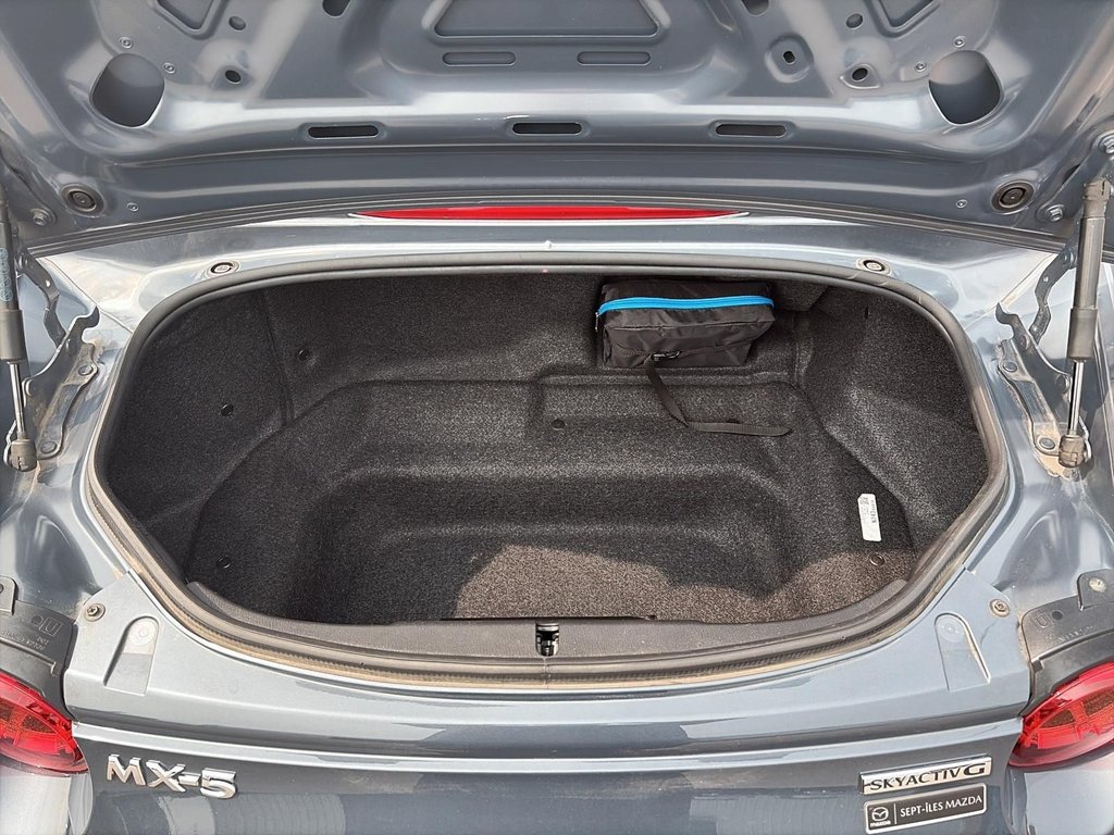 Mazda MX-5  2020 à Jonquière, Québec - 15 - w1024h768px