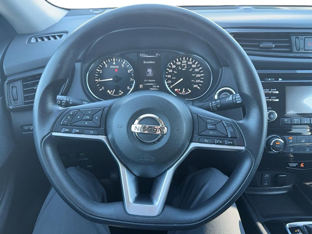 Nissan Rogue  2017 à Jonquière, Québec - 13 - w1024h768px