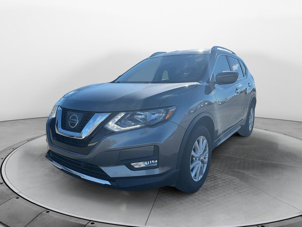 2017 Nissan Rogue in Jonquière, Quebec - 1 - w1024h768px