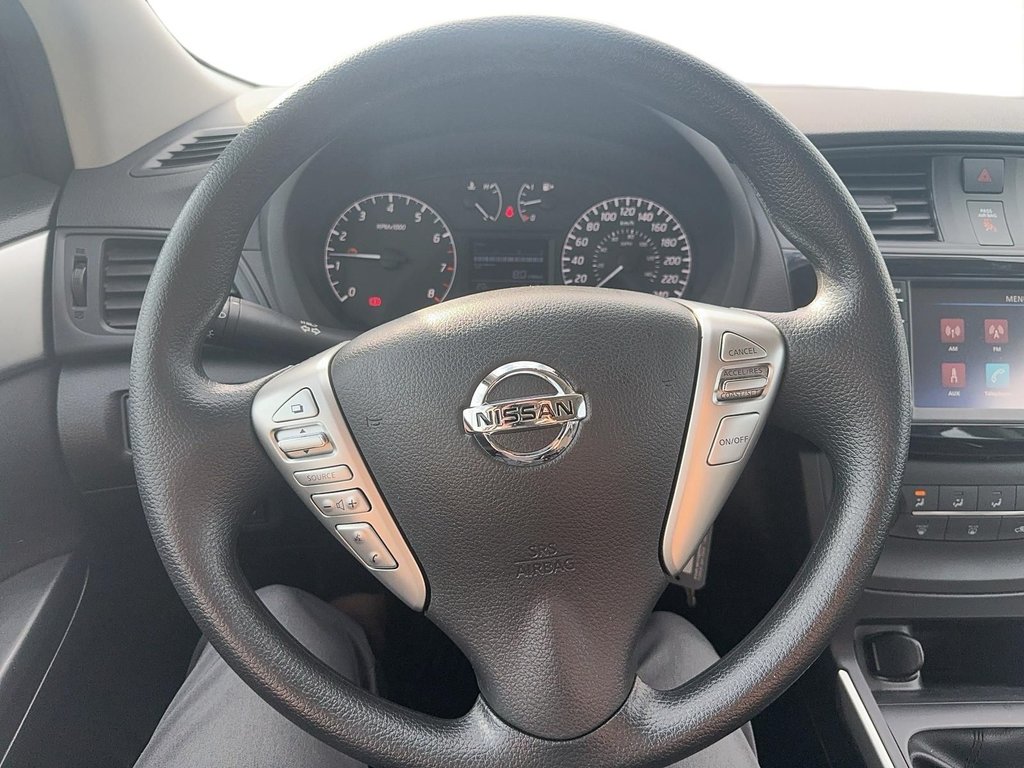 Nissan Sentra  2019 à Jonquière, Québec - 13 - w1024h768px