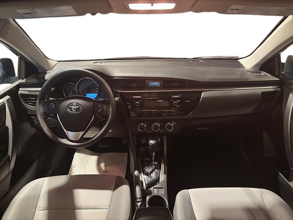 Toyota Corolla CE 2015 à Chicoutimi, Québec - 11 - w1024h768px