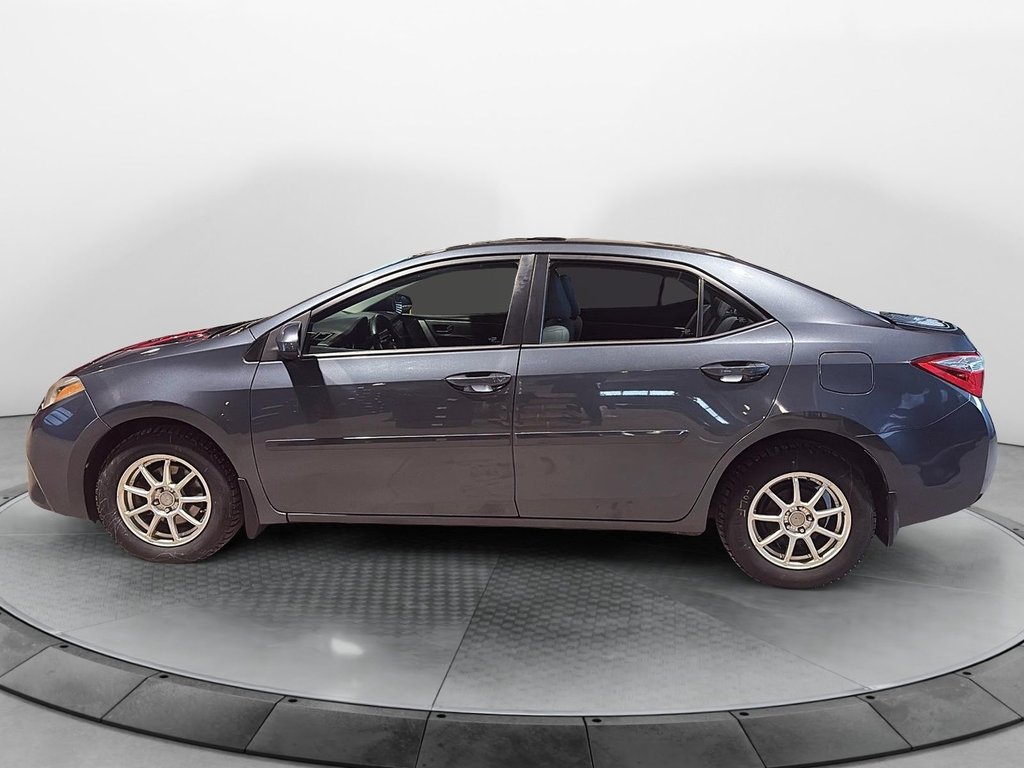 Toyota Corolla CE 2015 à Chicoutimi, Québec - 7 - w1024h768px
