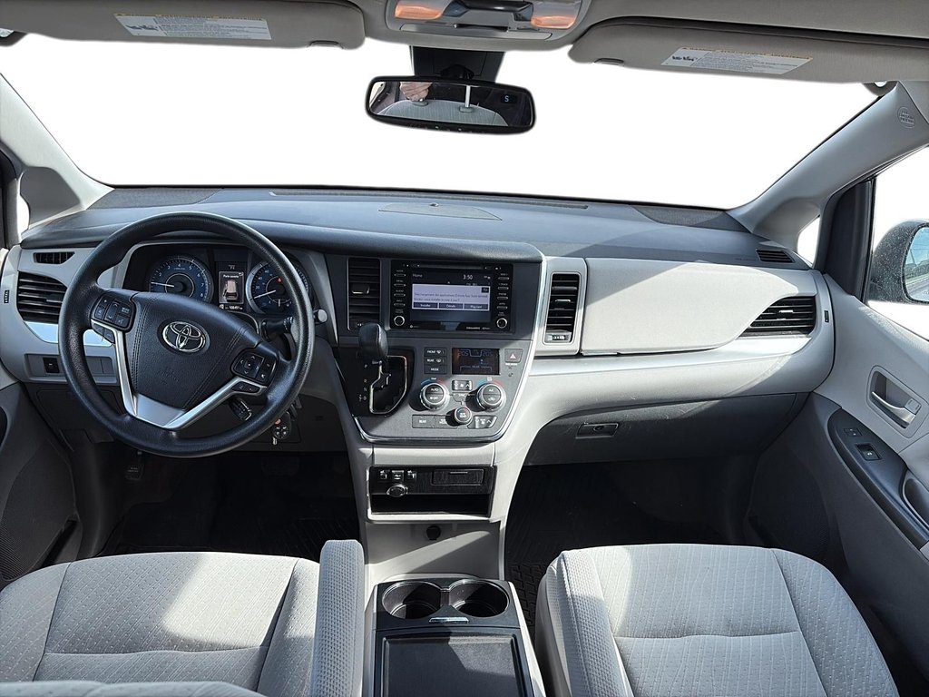 Toyota Sienna  2018 à Sept-Îles, Québec - 11 - w1024h768px