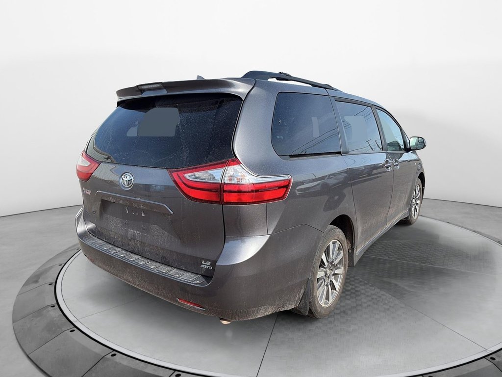 Toyota Sienna  2018 à Sept-Îles, Québec - 6 - w1024h768px