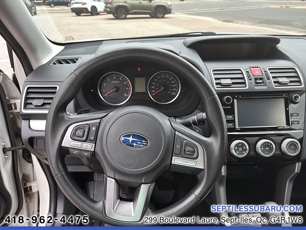 Subaru Forester I Convenience 2017 à Sept-Iles, Québec - 12 - w1024h768px