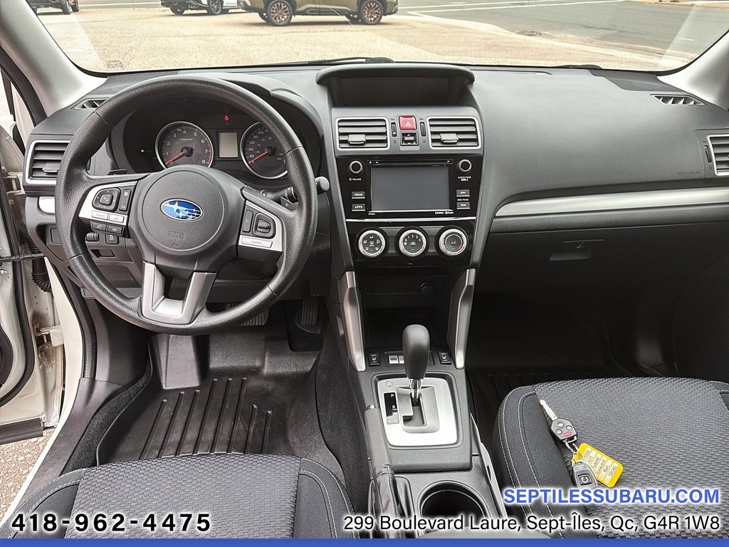 Subaru Forester I Convenience 2017 à Sept-Iles, Québec - 10 - w1024h768px