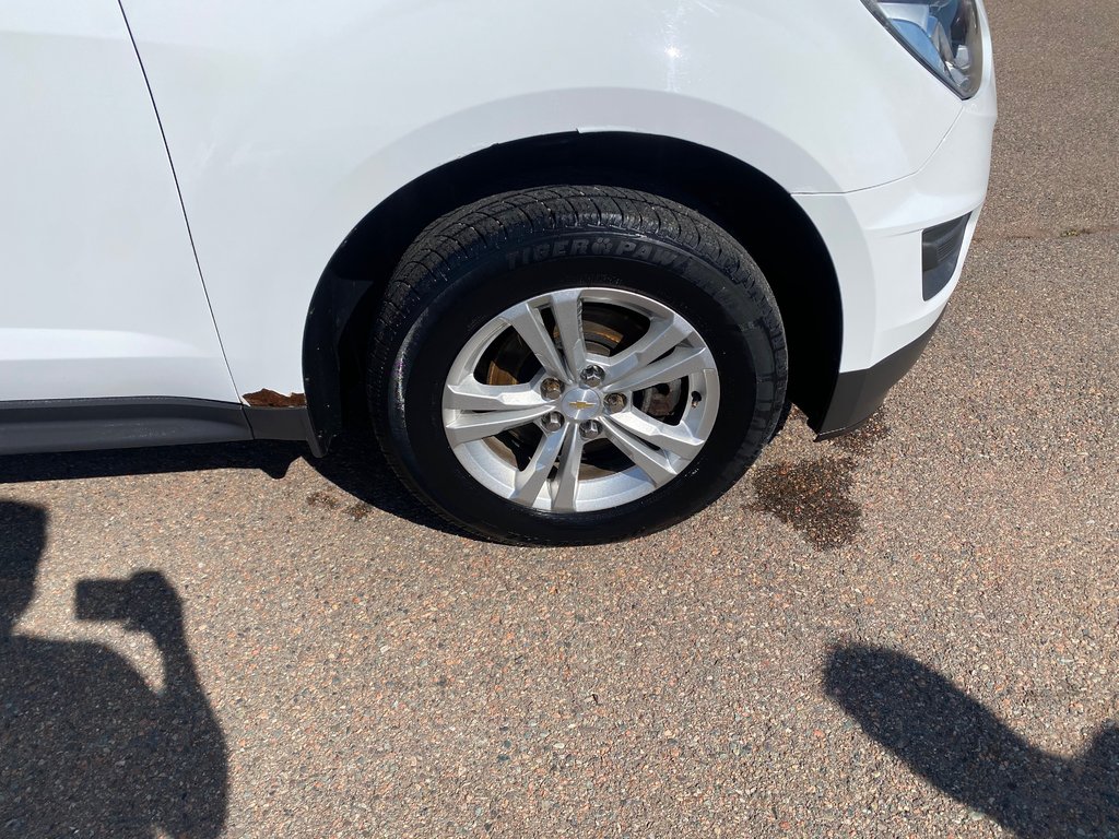 2016 Chevrolet EQUINOX LS | Cam | USB | Bluetooth | Keyless | Cruise in Hebbville, Nova Scotia - 9 - w1024h768px