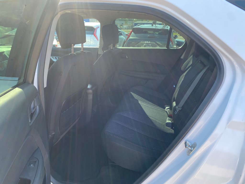 2016 Chevrolet EQUINOX LS | Cam | USB | Bluetooth | Keyless | Cruise in Hebbville, Nova Scotia - 33 - w1024h768px