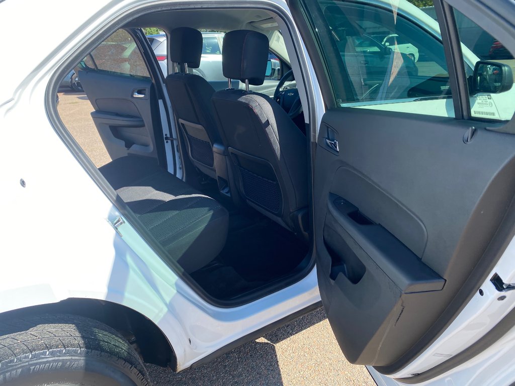2016 Chevrolet EQUINOX LS | Cam | USB | Bluetooth | Keyless | Cruise in Hebbville, Nova Scotia - 49 - w1024h768px