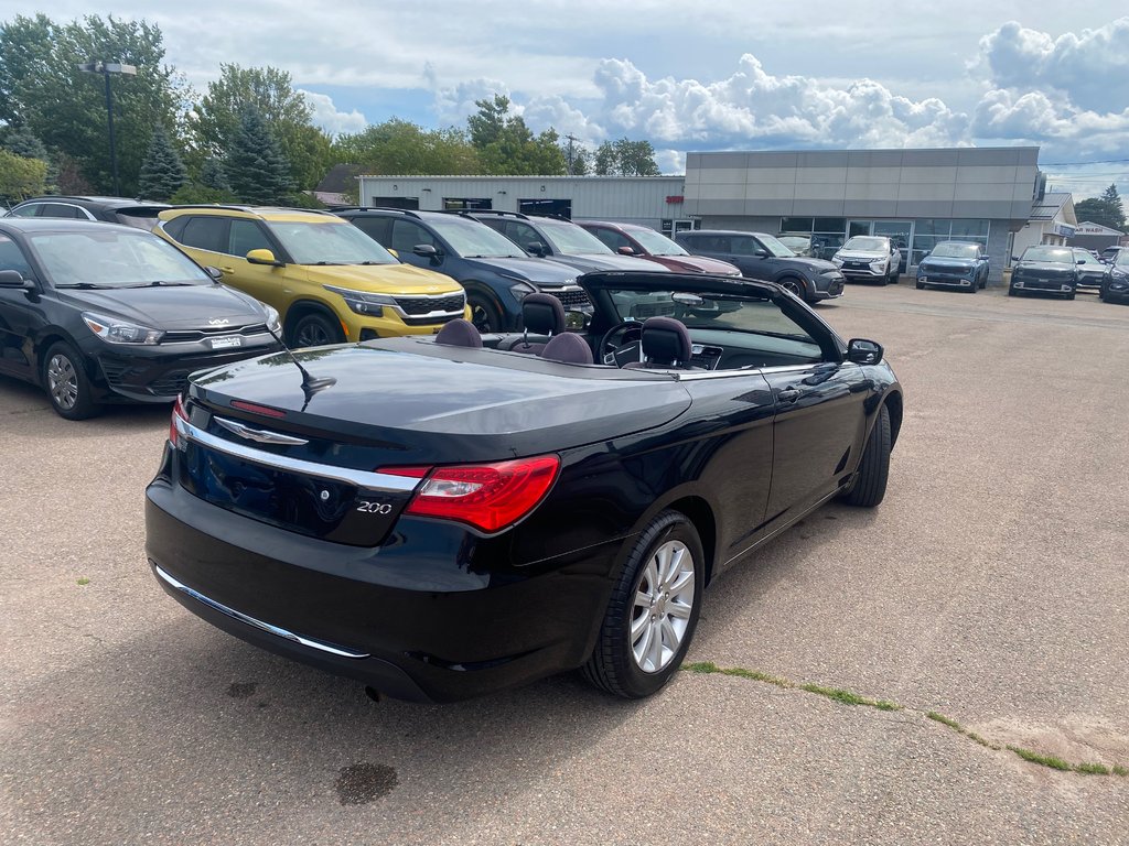 Chrysler 200 Touring | Convertible | HtdSeats | XM | PwrSeat 2013 à Amherst, Nouvelle-Écosse - 55 - w1024h768px