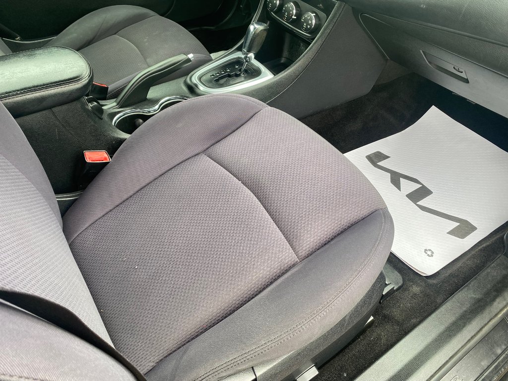 Chrysler 200 Touring | Convertible | HtdSeats | XM | PwrSeat 2013 à Amherst, Nouvelle-Écosse - 47 - w1024h768px