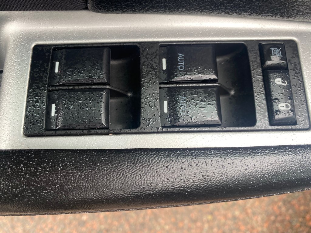 Chrysler 200 Touring | Convertible | HtdSeats | XM | PwrSeat 2013 à Amherst, Nouvelle-Écosse - 38 - w1024h768px