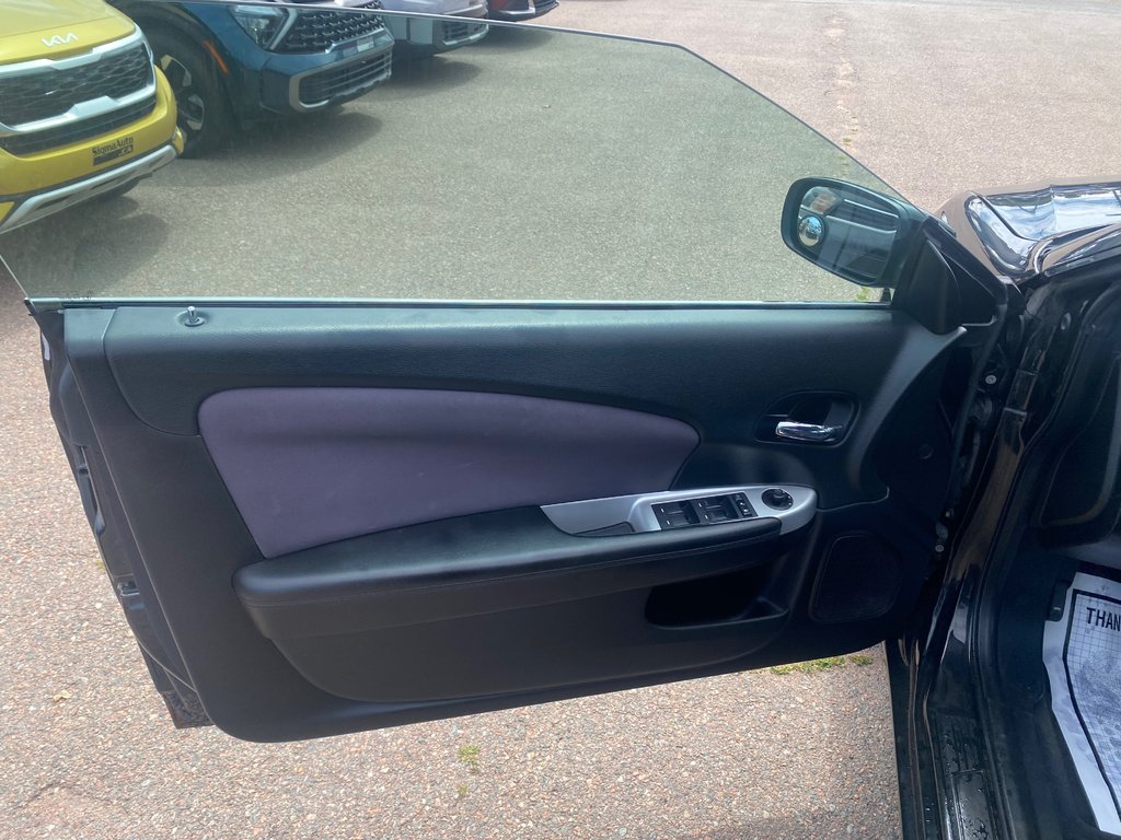 Chrysler 200 Touring | Convertible | HtdSeats | XM | PwrSeat 2013 à Amherst, Nouvelle-Écosse - 14 - w1024h768px