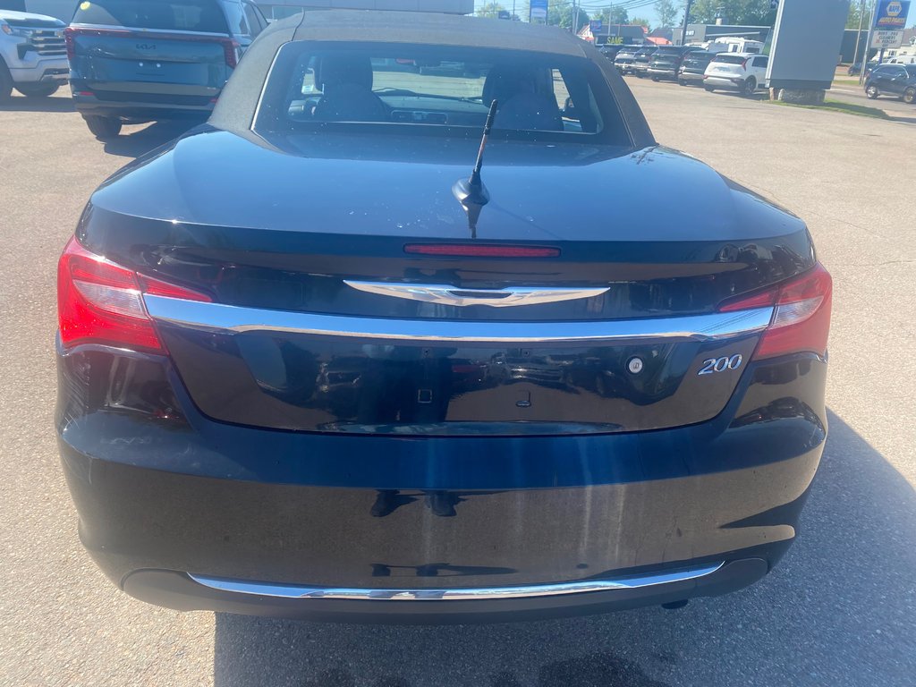 Chrysler 200 Touring | Convertible | HtdSeats | XM | PwrSeat 2013 à Amherst, Nouvelle-Écosse - 16 - w1024h768px