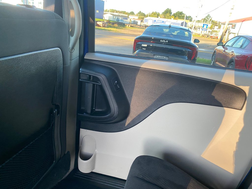 Dodge Caravan SXT Stow N Go | 7-Pass | Cam | USB | Bluetooth 2019 à Amherst, Nouvelle-Écosse - 46 - w1024h768px