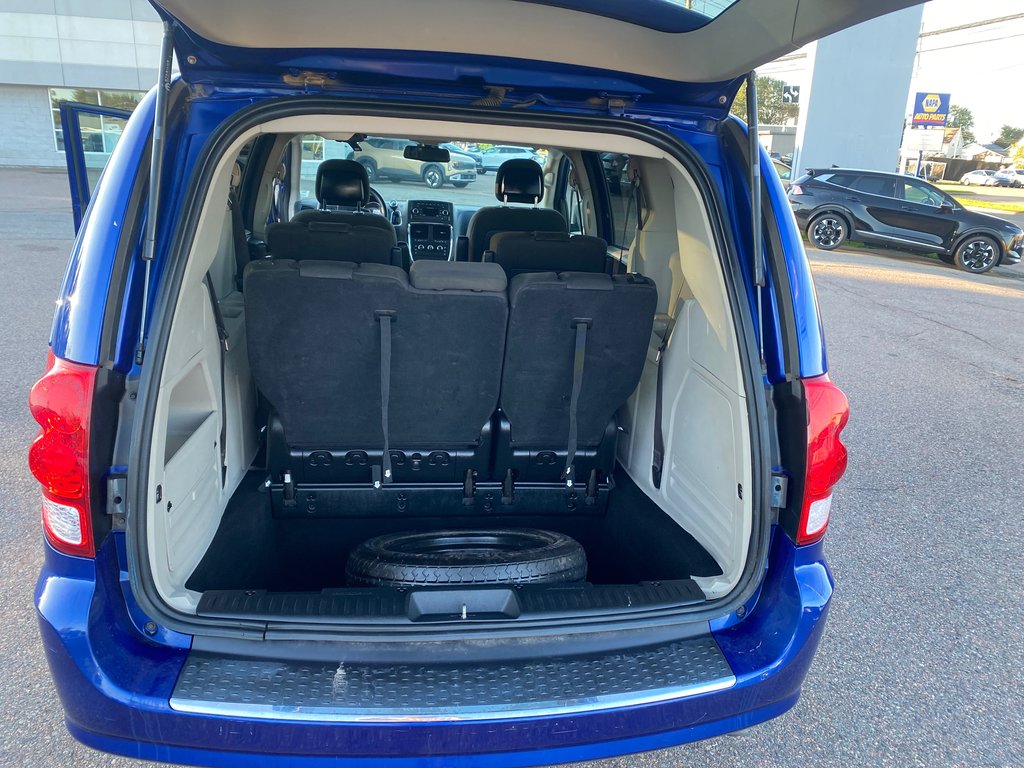 Dodge Caravan SXT Stow N Go | 7-Pass | Cam | USB | Bluetooth 2019 à Amherst, Nouvelle-Écosse - 47 - w1024h768px