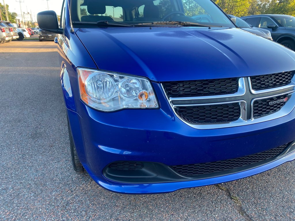 Dodge Caravan SXT Stow N Go | 7-Pass | Cam | USB | Bluetooth 2019 à Amherst, Nouvelle-Écosse - 13 - w1024h768px