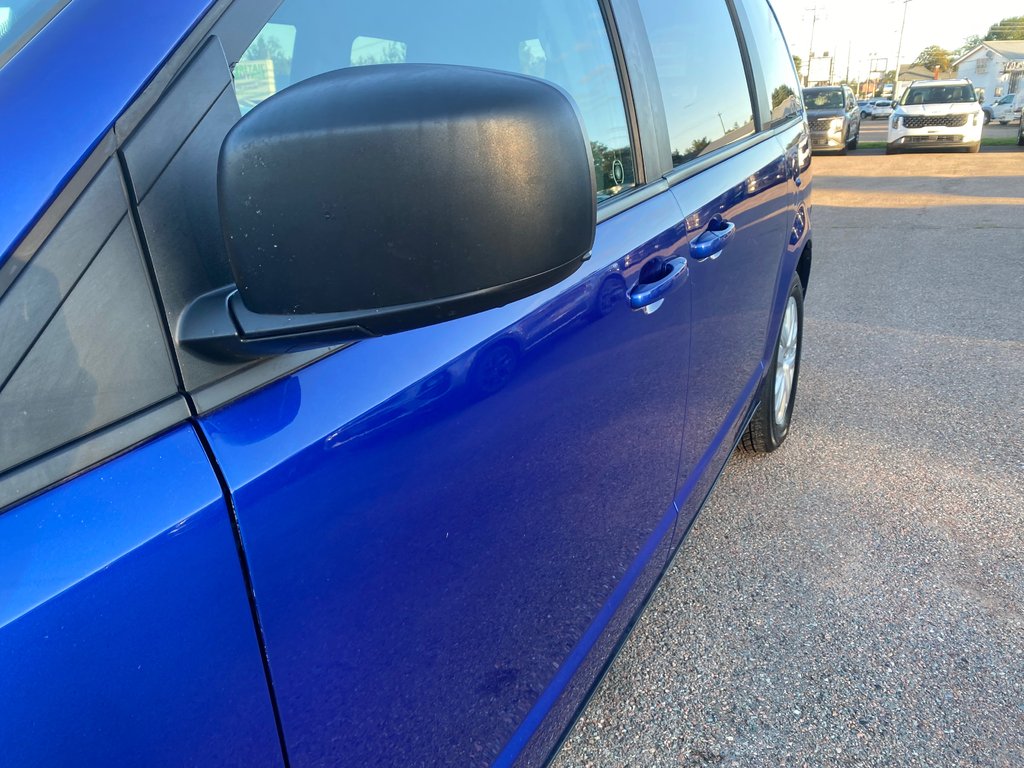 Dodge Caravan SXT Stow N Go | 7-Pass | Cam | USB | Bluetooth 2019 à Amherst, Nouvelle-Écosse - 19 - w1024h768px
