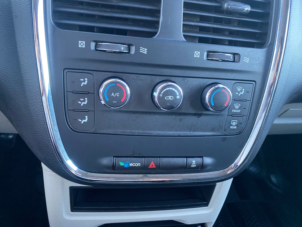Dodge Caravan SXT Stow N Go | 7-Pass | Cam | USB | Bluetooth 2019 à Amherst, Nouvelle-Écosse - 36 - w1024h768px