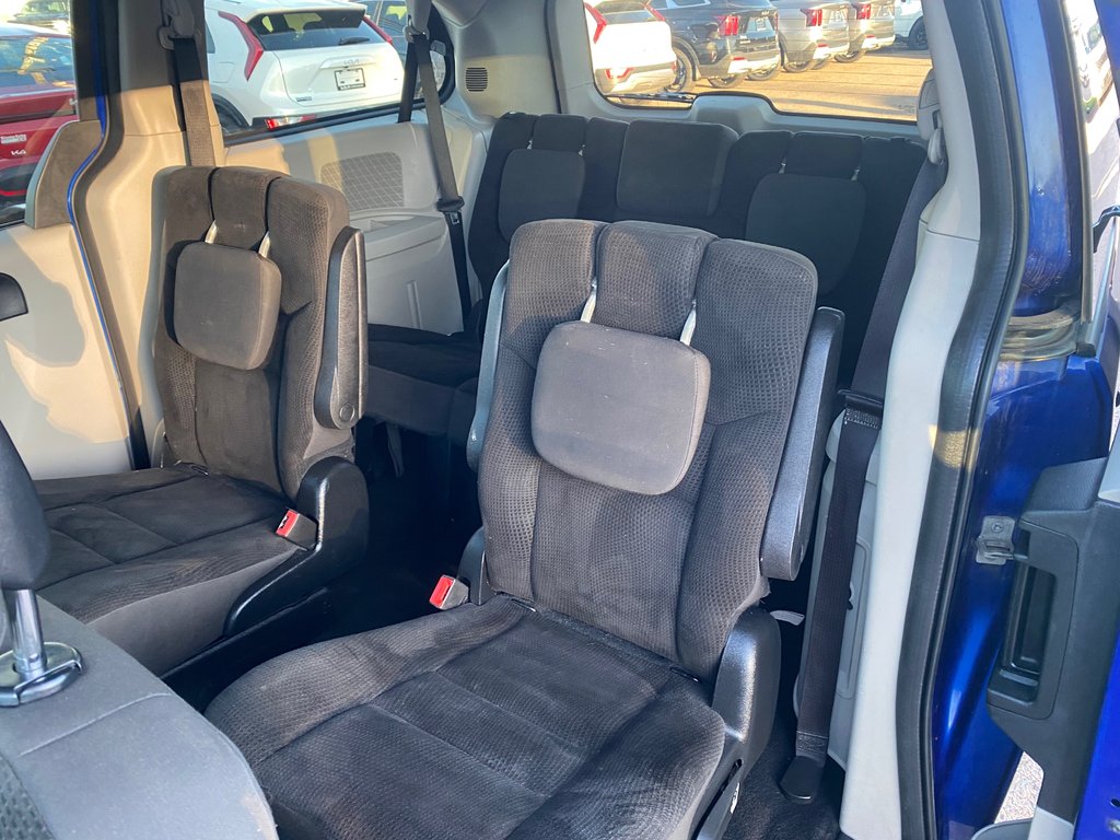 Dodge Caravan SXT Stow N Go | 7-Pass | Cam | USB | Bluetooth 2019 à Amherst, Nouvelle-Écosse - 45 - w1024h768px