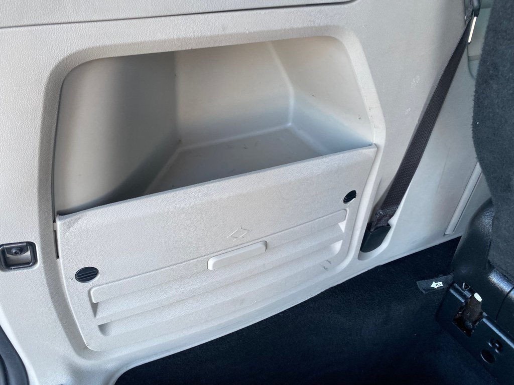 Dodge Caravan SXT Stow N Go | 7-Pass | Cam | USB | Bluetooth 2019 à Amherst, Nouvelle-Écosse - 48 - w1024h768px