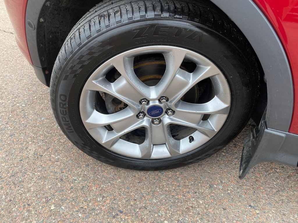 2016 Ford Escape Titanium | Leather | SunRoof | PwrHatch | Cam | XM in Amherst, Nova Scotia - 14 - w1024h768px
