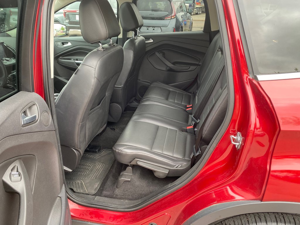 2016 Ford Escape Titanium | Leather | SunRoof | PwrHatch | Cam | XM in Amherst, Nova Scotia - 44 - w1024h768px