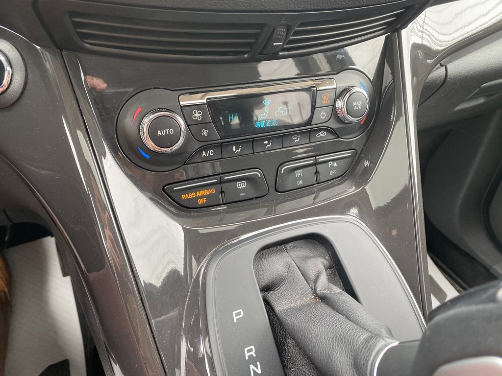 2016 Ford Escape Titanium | Leather | SunRoof | PwrHatch | Cam | XM in Amherst, Nova Scotia - 35 - w1024h768px