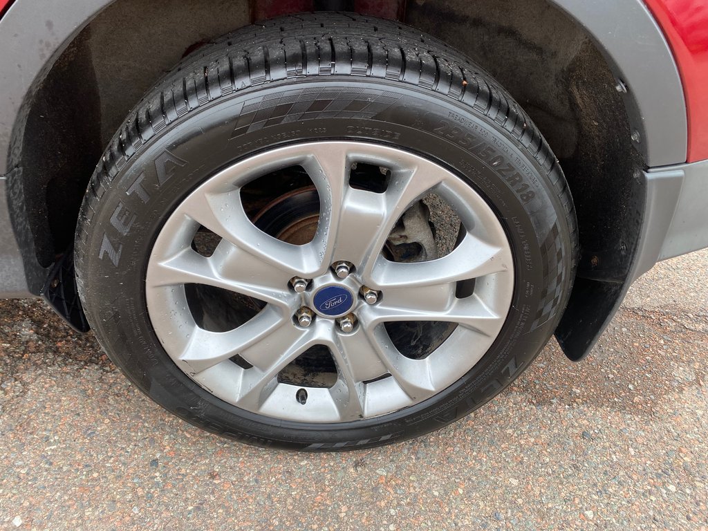 2016 Ford Escape Titanium | Leather | SunRoof | PwrHatch | Cam | XM in Amherst, Nova Scotia - 16 - w1024h768px