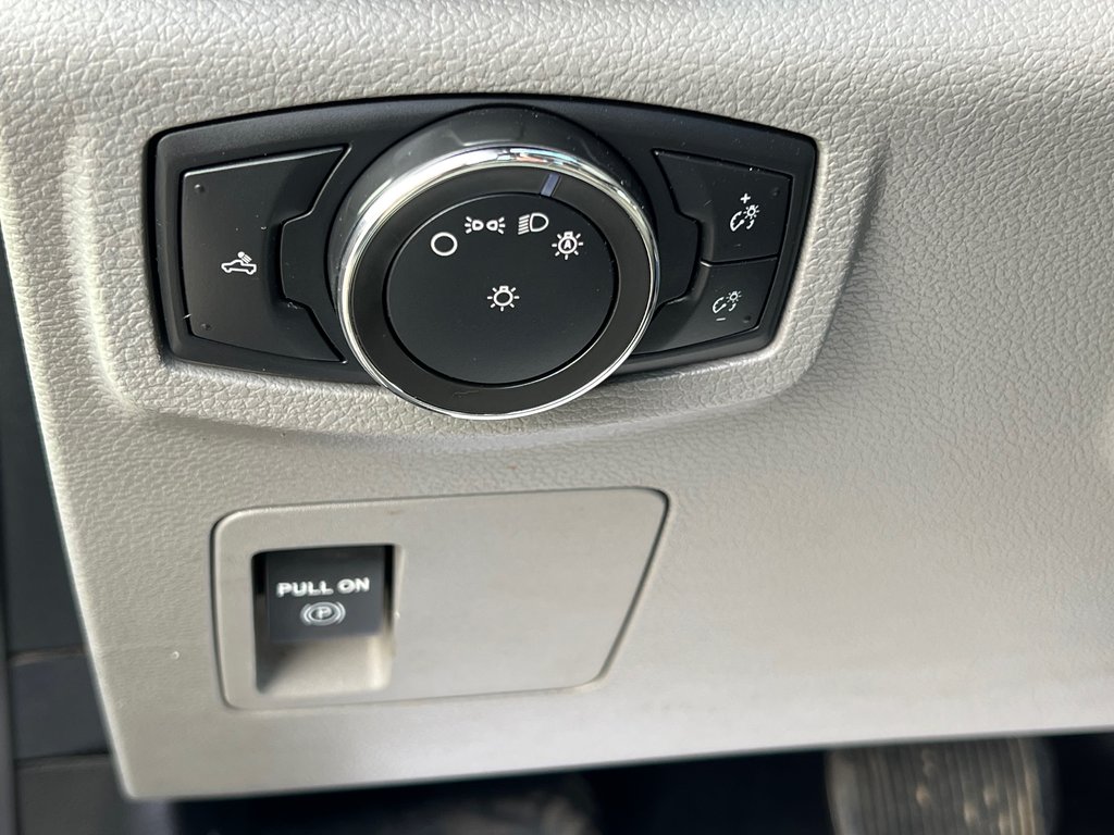 2017 Ford F-150 XL | V6 | 8ftBox | AM/FM | A/C | TowPkg in Hebbville, Nova Scotia - 28 - w1024h768px