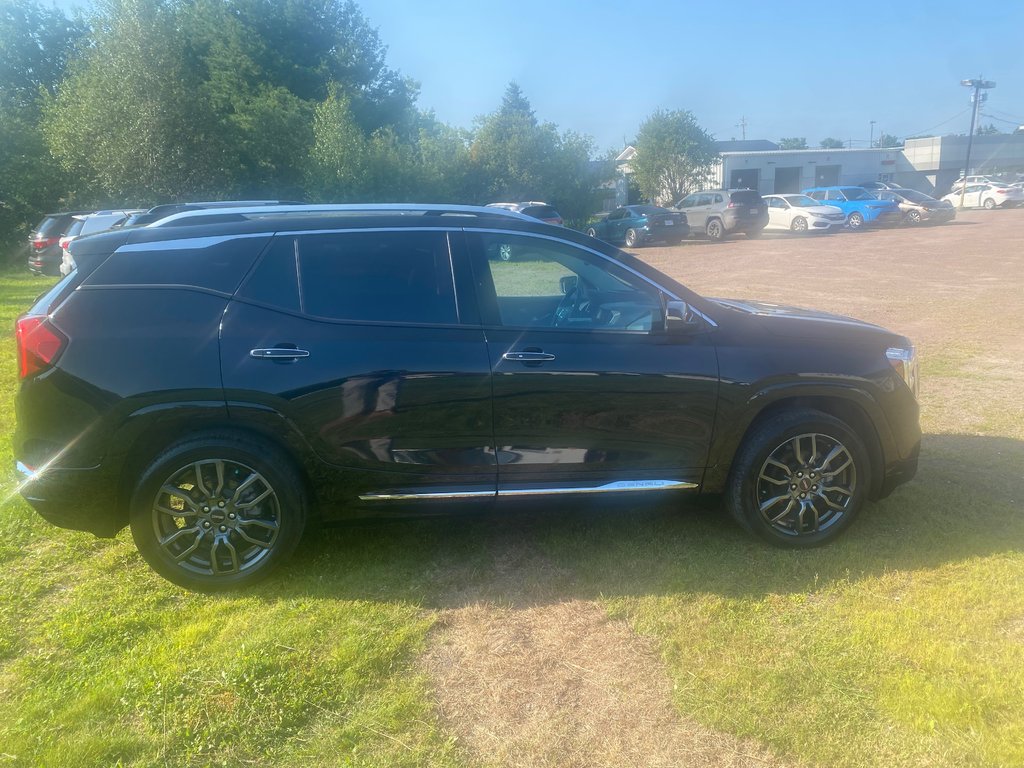 2023 GMC TERRAIN Denali | Leather | SunRoof | XM | Warranty to 2028 in Amherst, Nova Scotia - 11 - w1024h768px