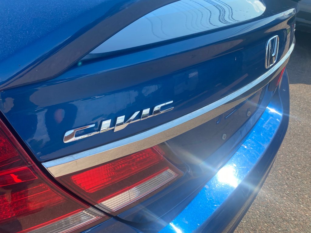 2013 Honda Civic SI | 6-Spd | SunRoof | 201hp | Cam | Nav | USB in Amherst, Nova Scotia - 27 - w1024h768px