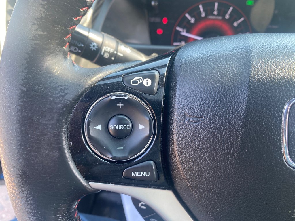 2013 Honda Civic SI | 6-Spd | SunRoof | 201hp | Cam | Nav | USB in Amherst, Nova Scotia - 38 - w1024h768px