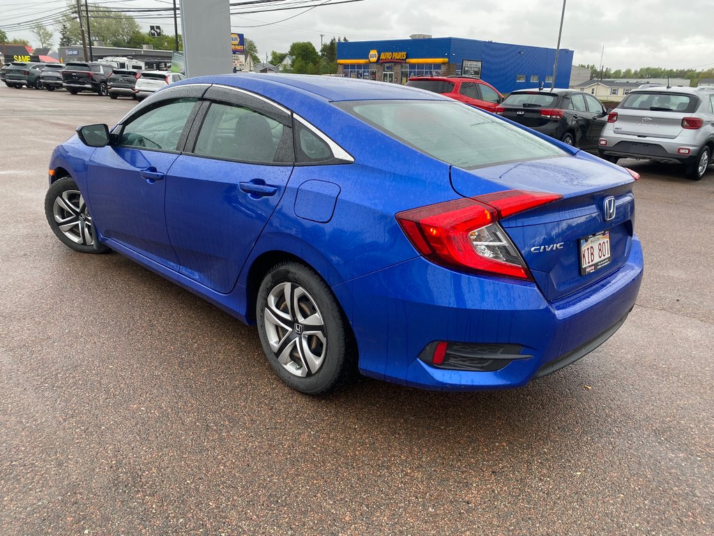 Honda Civic LX | Cam | USB | HtdSeats | Bluetooth | Keyless 2017 à Hebbville, Nouvelle-Écosse - 5 - w1024h768px