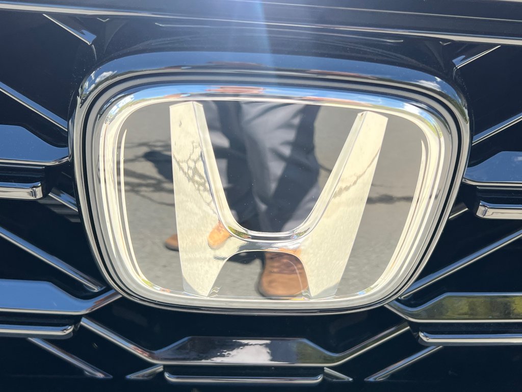 2026 Honda CR-V Hybrid Sport | HEV l Roof l HtdWheel | Warranty to 2033 in Amherst, Nova Scotia - 9 - w1024h768px
