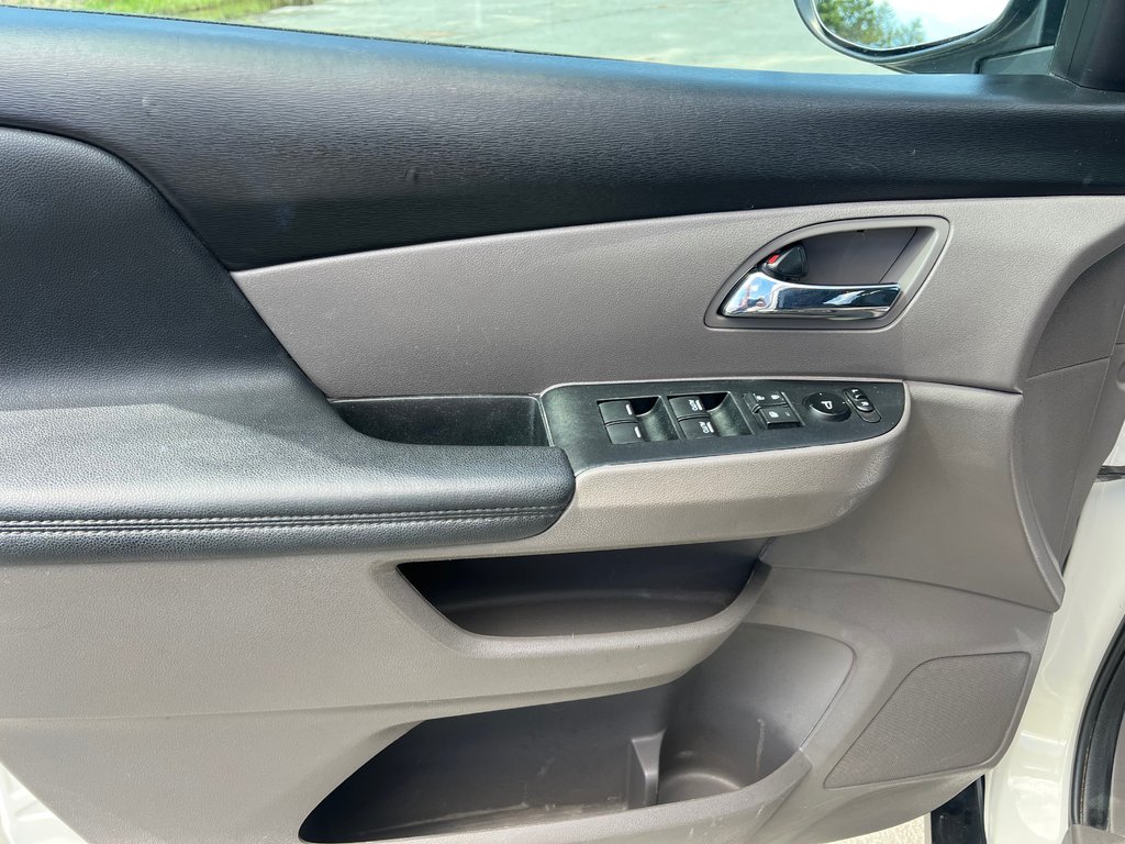 2016 Honda Odyssey EX | Cam | 8-Pass | USB | PwrDoors | Bluetooth in Amherst, Nova Scotia - 24 - w1024h768px