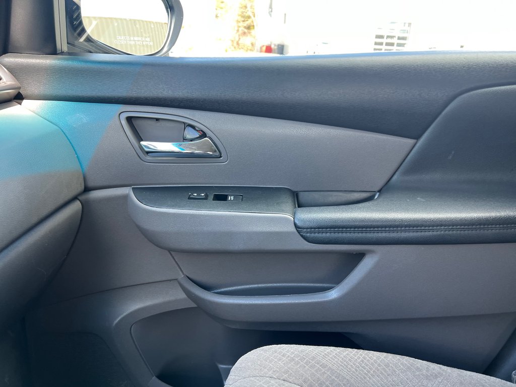 2016 Honda Odyssey EX | Cam | 8-Pass | USB | PwrDoors | Bluetooth in Amherst, Nova Scotia - 48 - w1024h768px