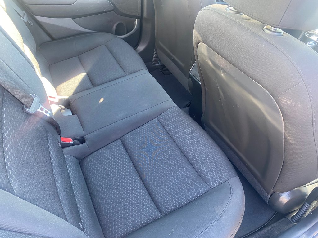 2020 Hyundai ELANTRA Essential | Cam | USB | HtdSeats | Bluetooth in Amherst, Nova Scotia - 39 - w1024h768px