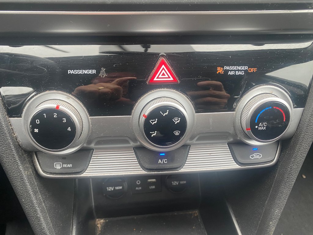 2020 Hyundai ELANTRA ESSENTIAL in Amherst, Nova Scotia - 12 - w1024h768px