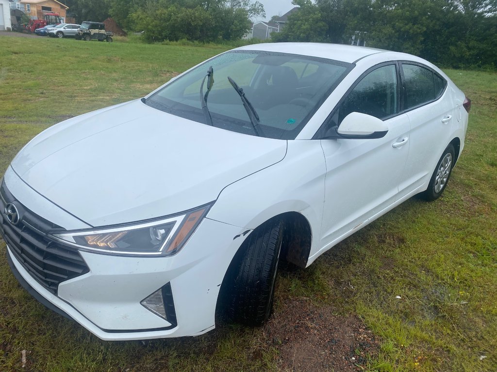 2020 Hyundai ELANTRA ESSENTIAL in Amherst, Nova Scotia - 3 - w1024h768px