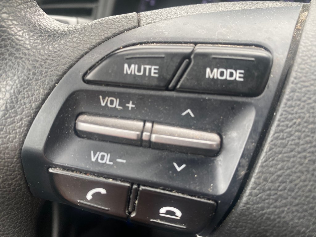 2020 Hyundai ELANTRA ESSENTIAL in Amherst, Nova Scotia - 15 - w1024h768px