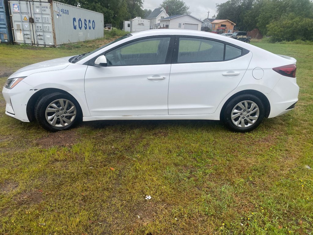 2020 Hyundai ELANTRA ESSENTIAL in Amherst, Nova Scotia - 4 - w1024h768px